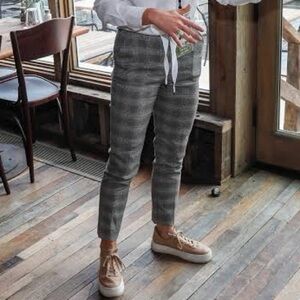 A Loves A Plaid Pants